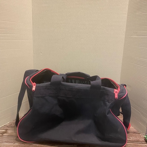 ADIDAS Diablo Small II Duffel Gym Bag Women Men Classic Black/Intense Pink. - Picture 2 of 6